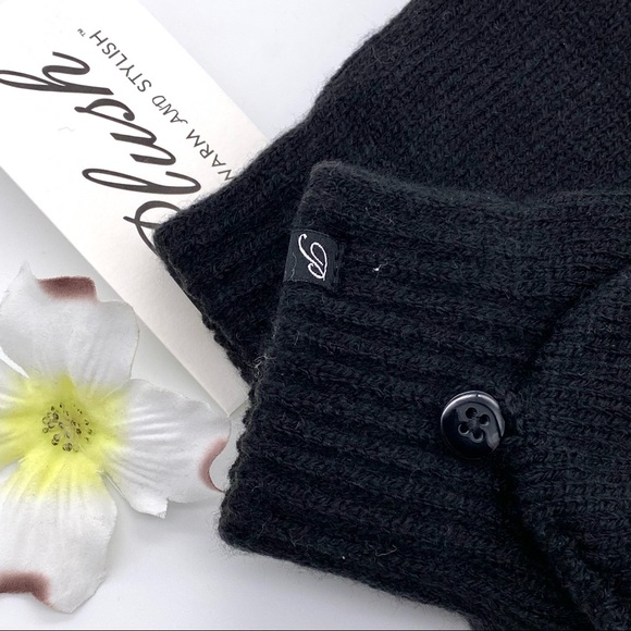 NWT Plush Fleece-Lined Texting Fingerless Mittens in Black, OS - Picture 6 of 15